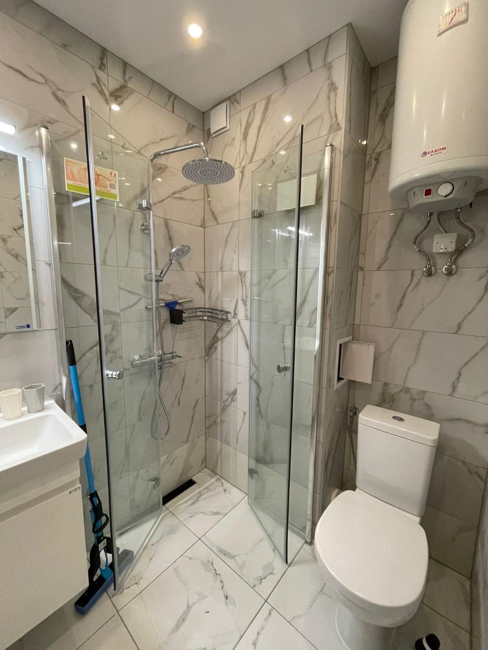 Shower, Toilet, Bathroom