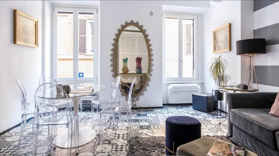 Property building, Living room, Seating area, Dining area, heating, air conditioner