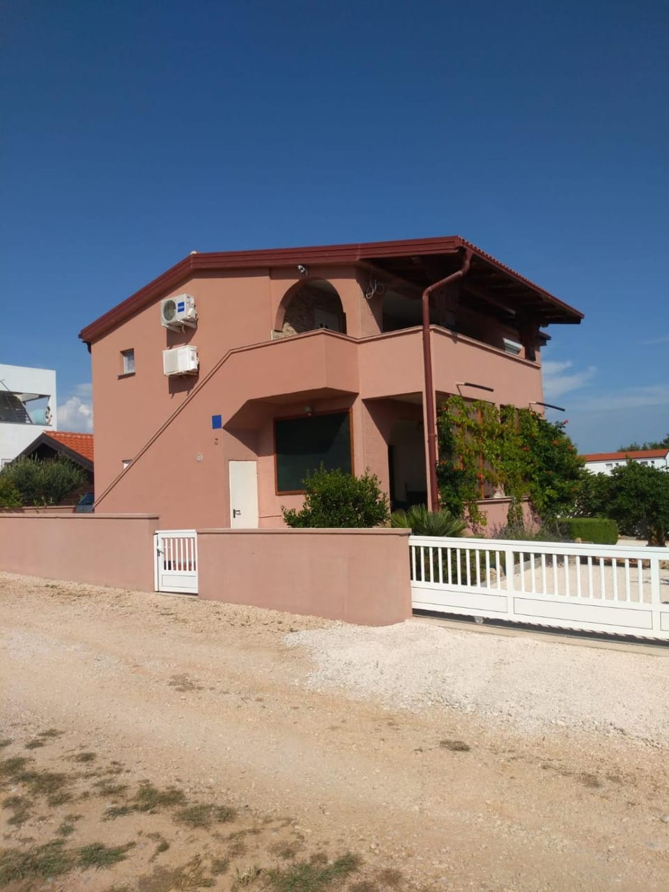 Property building, Day