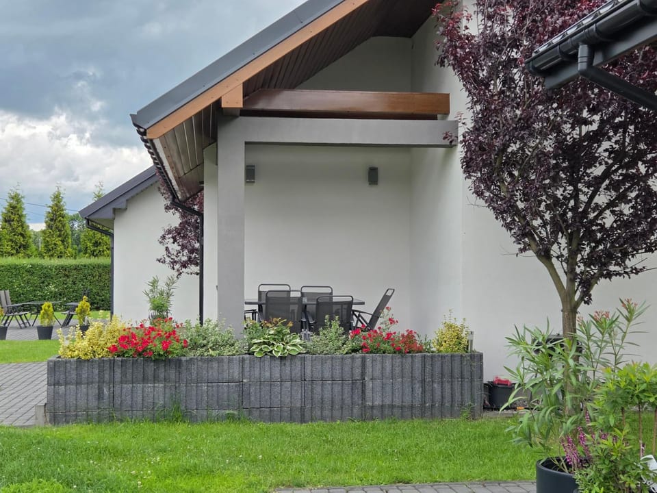 Property building, Garden