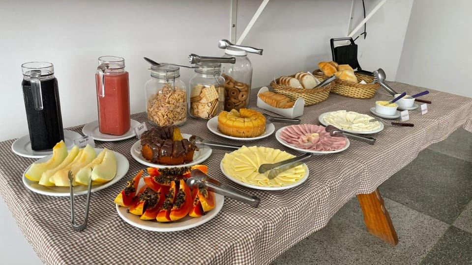 Food and drinks, Food, Breakfast, Continental breakfast, Buffet breakfast