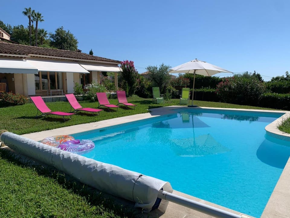 Bed & Breakfast Les LILLAS Bed and Breakfast in French Riviera