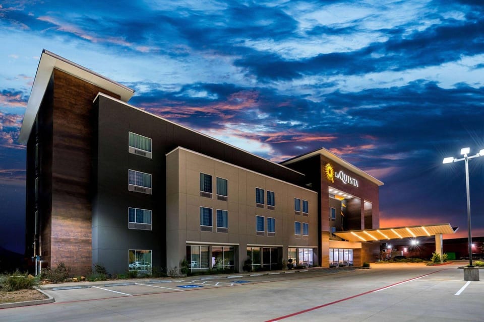 Property building, Night, Street view, Location, Sunset, Parking