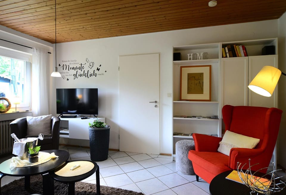 Property building, TV and multimedia, Living room