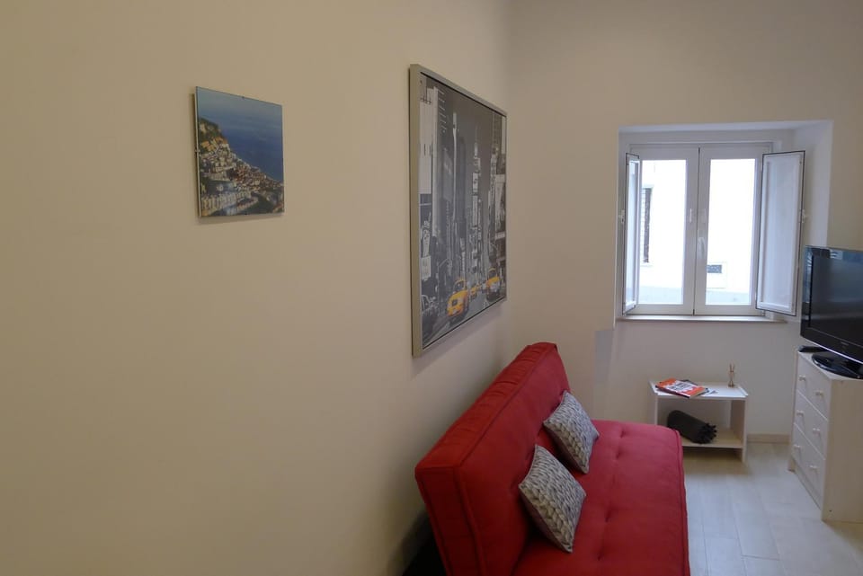 TV and multimedia, Living room, Seating area