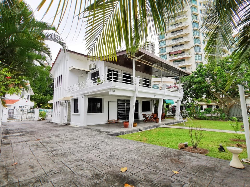 Property building, Garden, View (from property/room), Beach, Garden view, Sea view, Sea view, Sunrise, Sunset