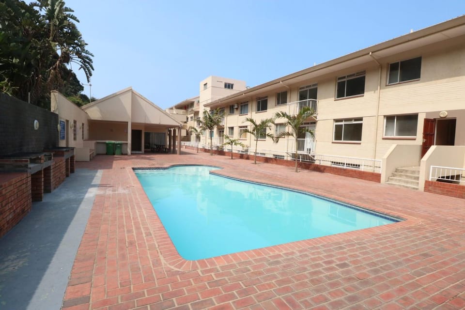 BBQ facilities, Swimming pool