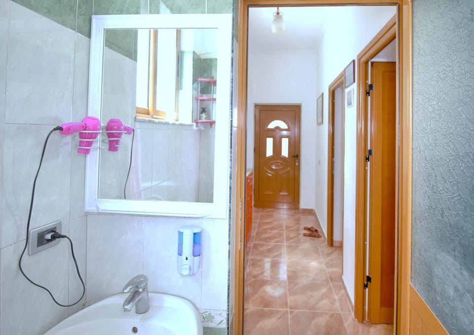 Toilet, Bathroom, Area and facilities