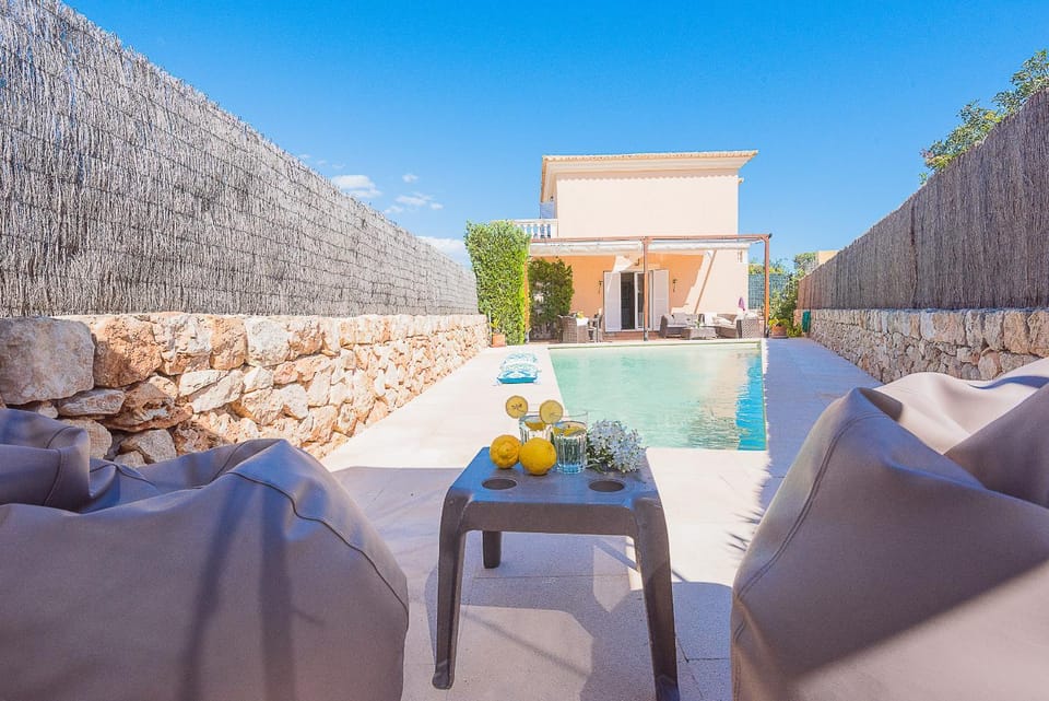 Garden, Swimming pool, Swimming pool