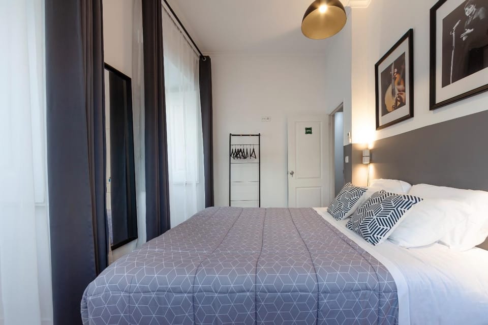 INT Lisbon Suites Bed and Breakfast in Lisbon