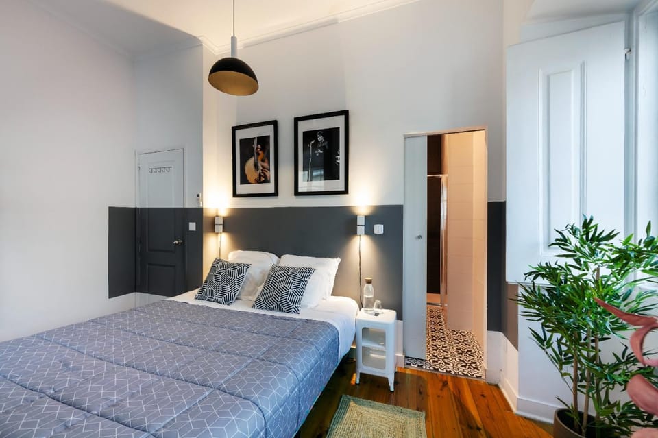 INT Lisbon Suites Bed and Breakfast in Lisbon