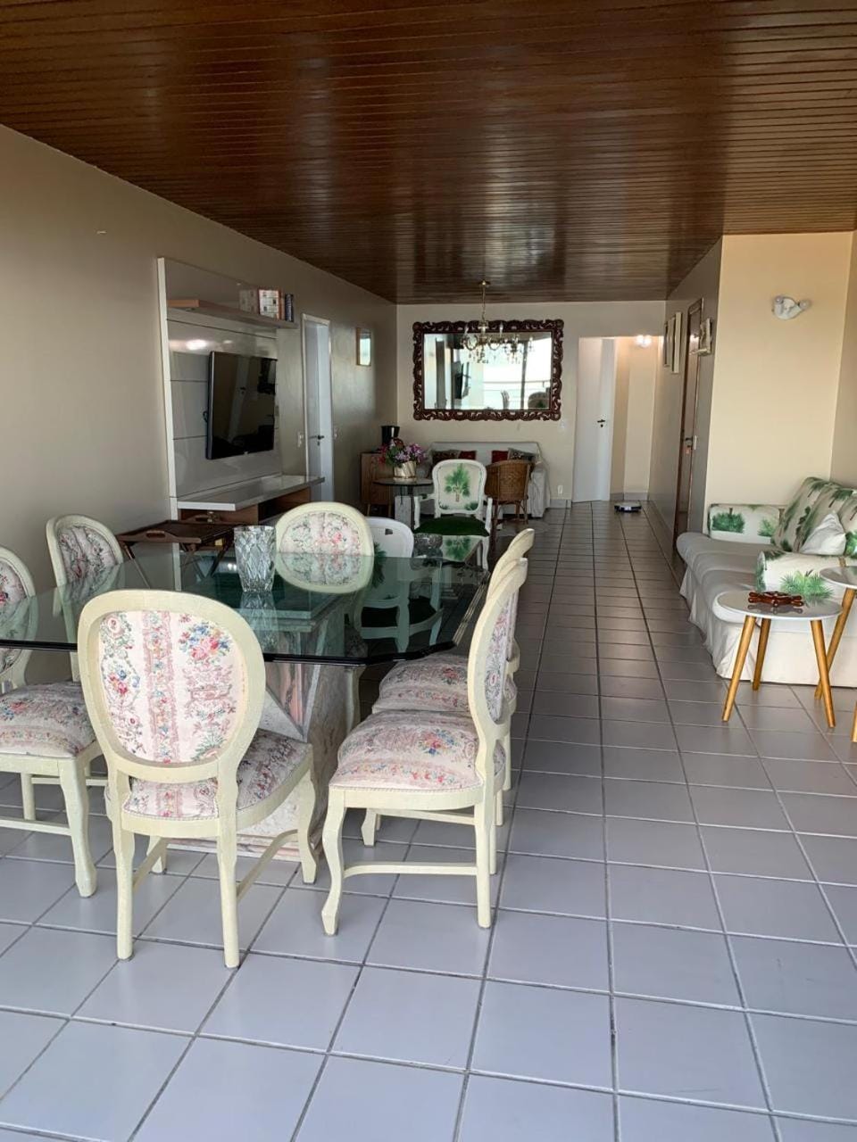 Communal lounge/ TV room, Living room