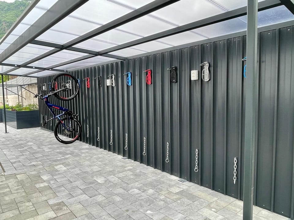 Facade/entrance, Cycling