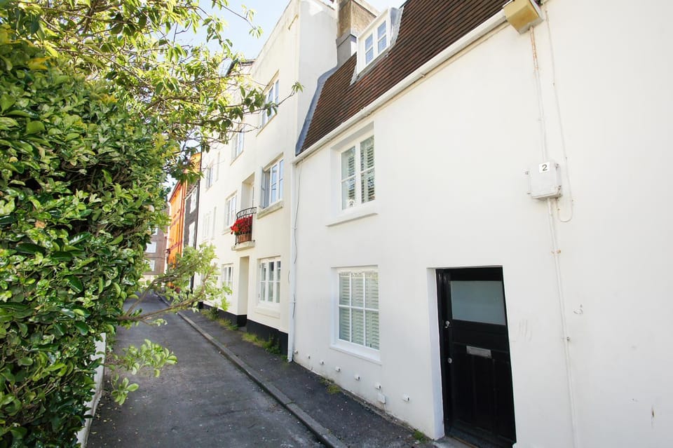 Facade/entrance, Street view, Street view