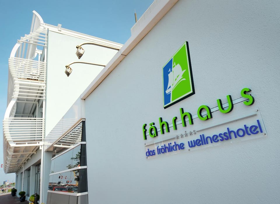 Facade/entrance, Property logo or sign