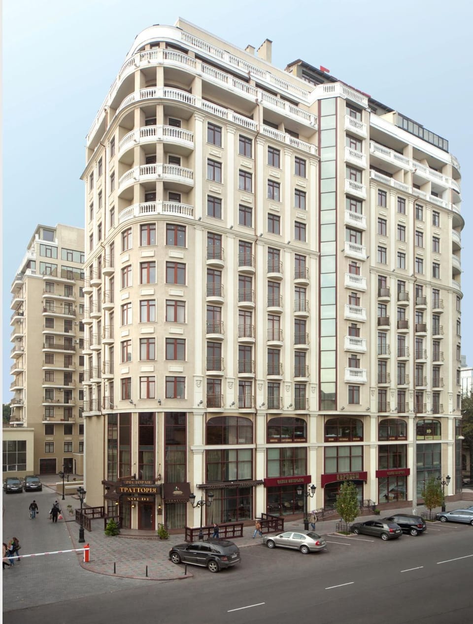 Restaurant/places to eat, Facade/entrance