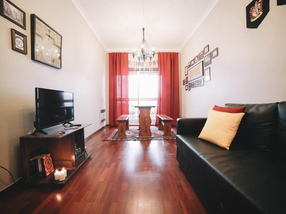 OPORTO GUEST Harry Potter flat with Parking Apartment in Porto