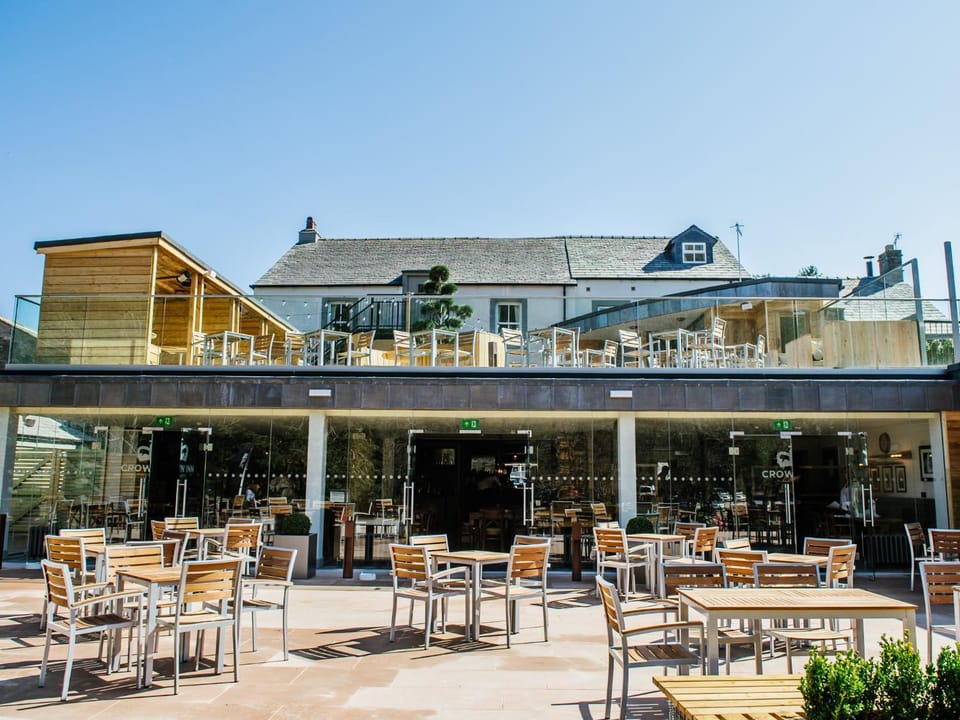 Property building, Patio, Balcony/Terrace