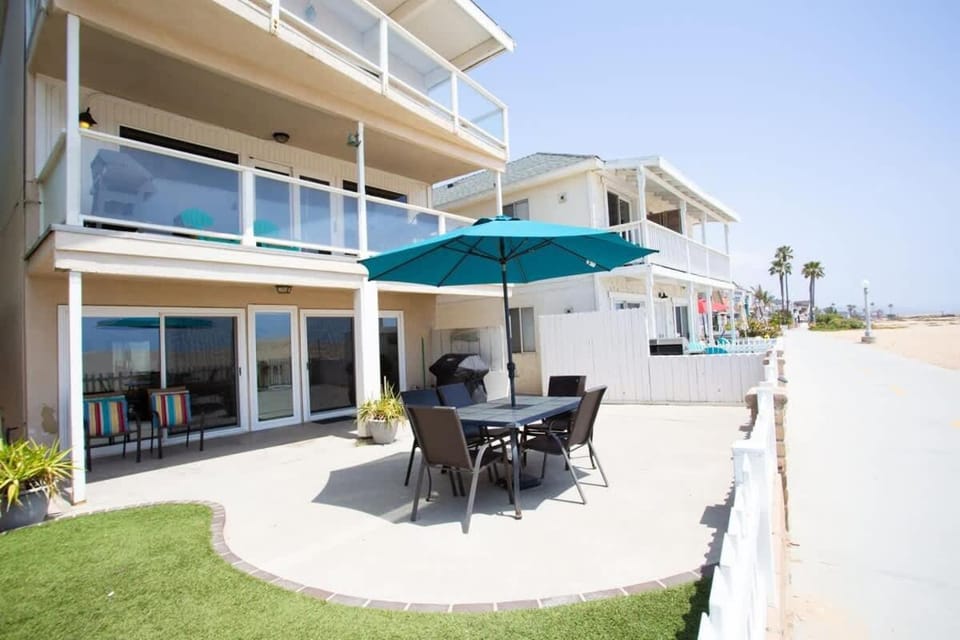 1005 E Balboa Unit A Lower #1 Apartment in Balboa Peninsula