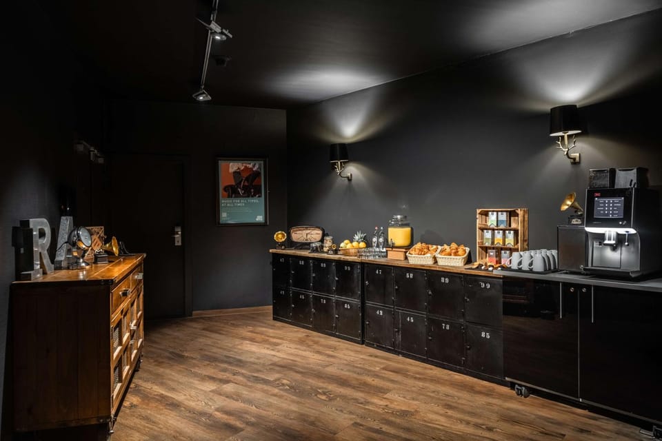 Meeting/conference room