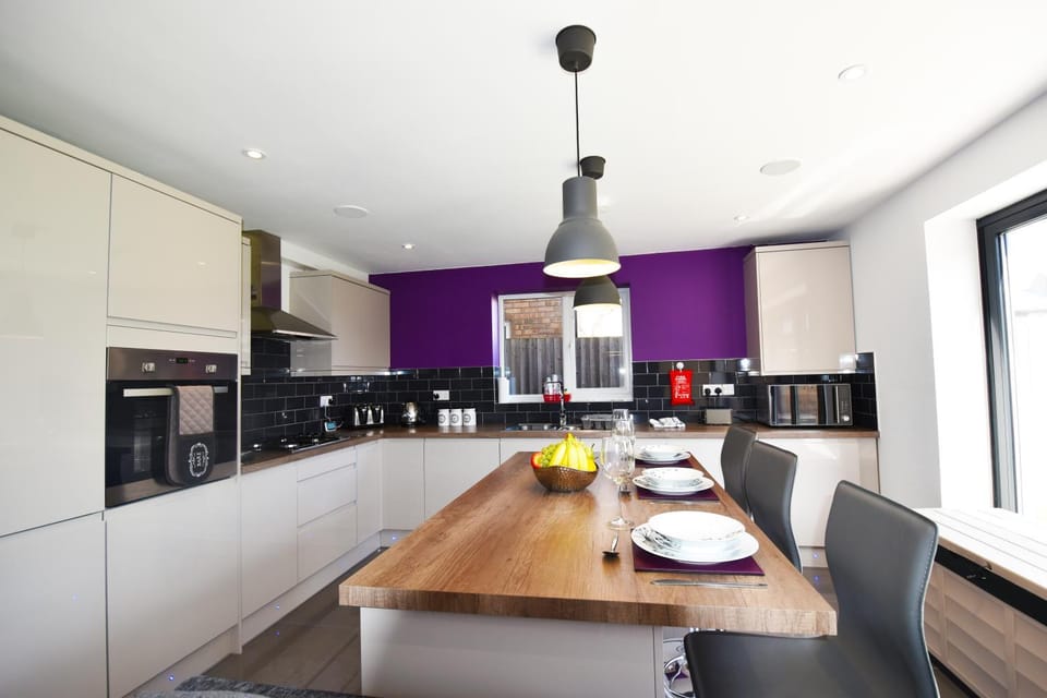 Communal lounge/ TV room, Communal kitchen