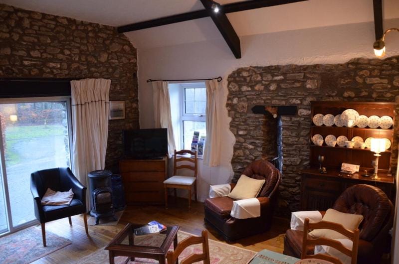 Fferm Y Felin Bed and Breakfast in Wales