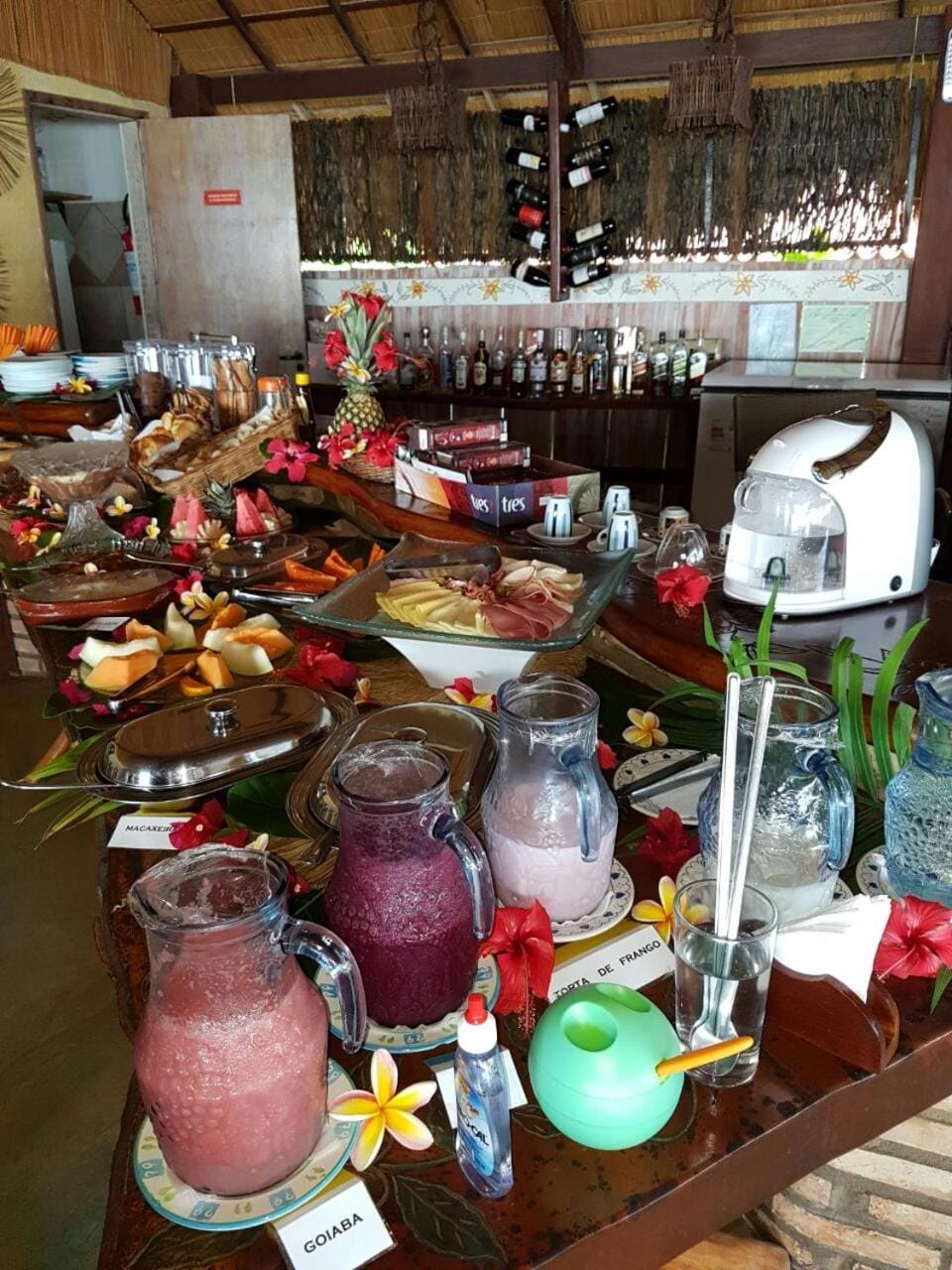 Food and drinks, Continental breakfast, Buffet breakfast