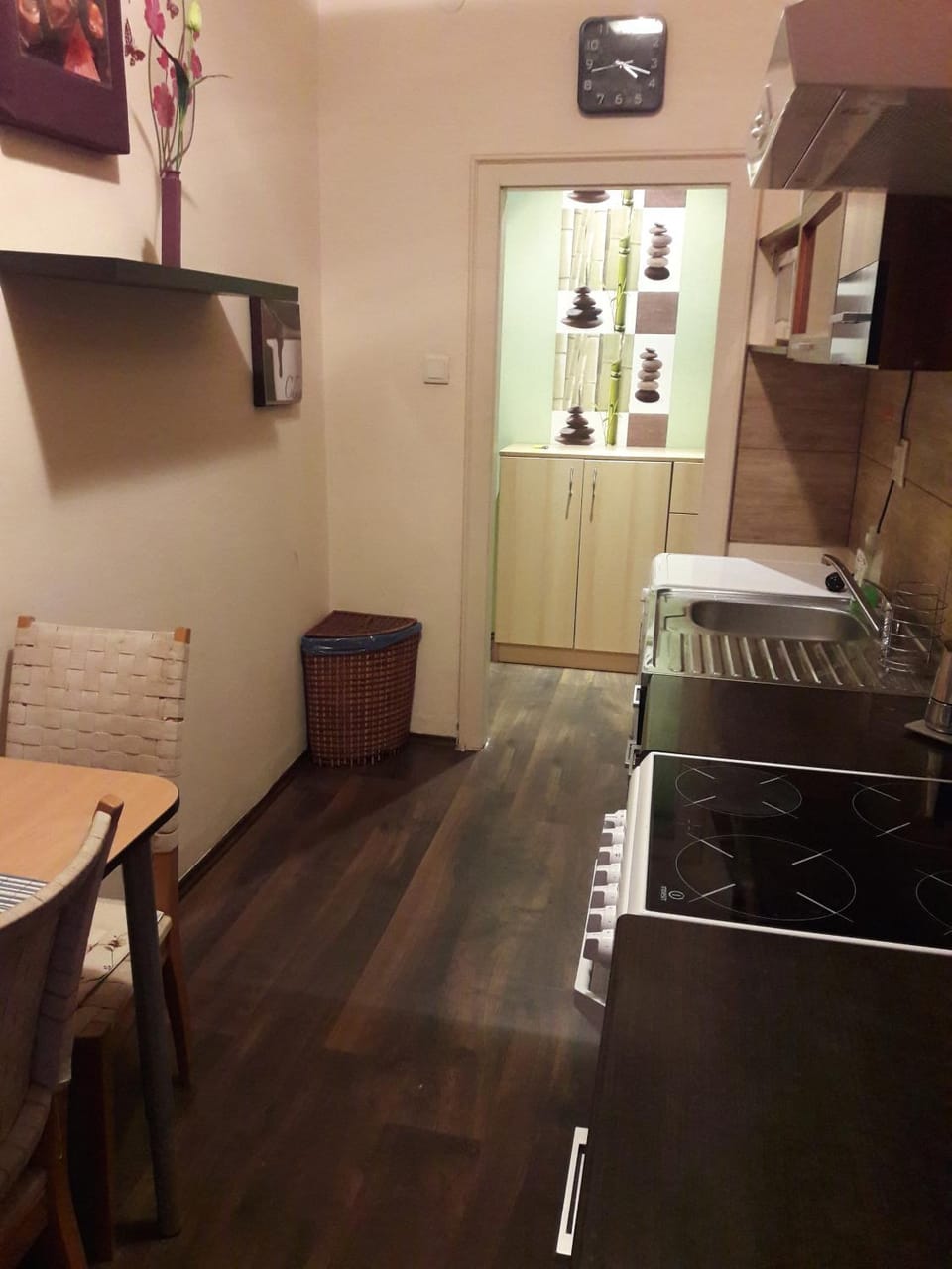 Coffee/tea facilities, Kitchen or kitchenette