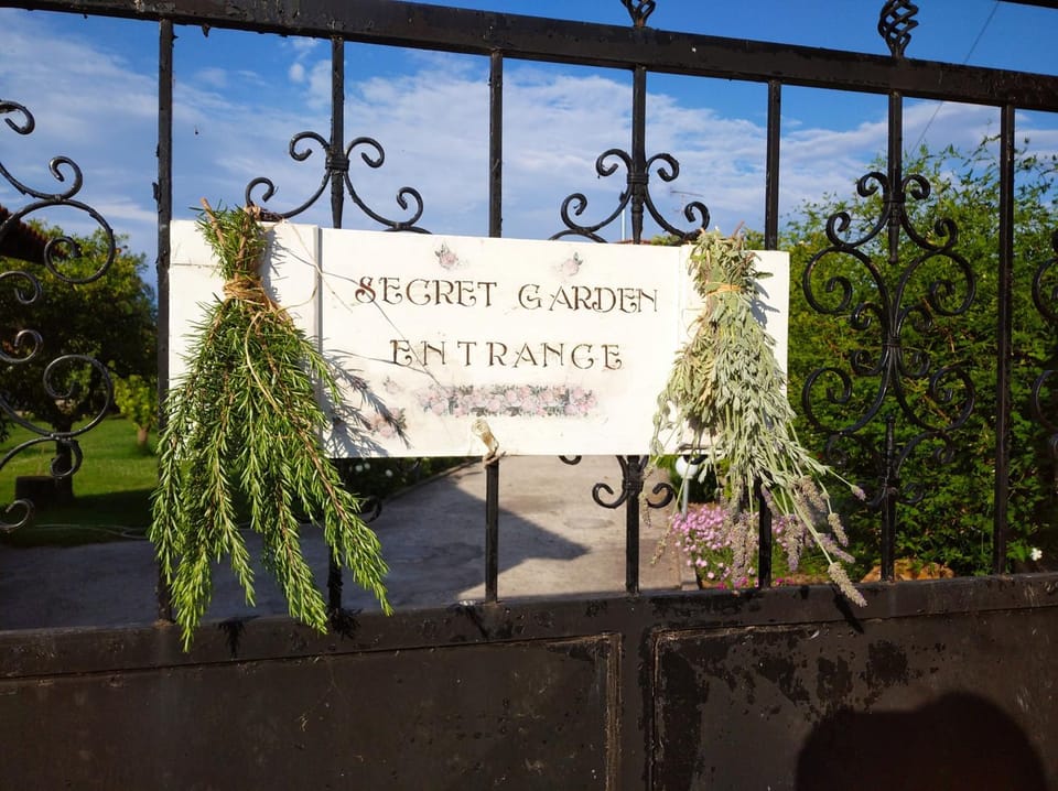 Secret Garden Τemeni Apartment in Peloponnese, Western Greece and the Ionian
