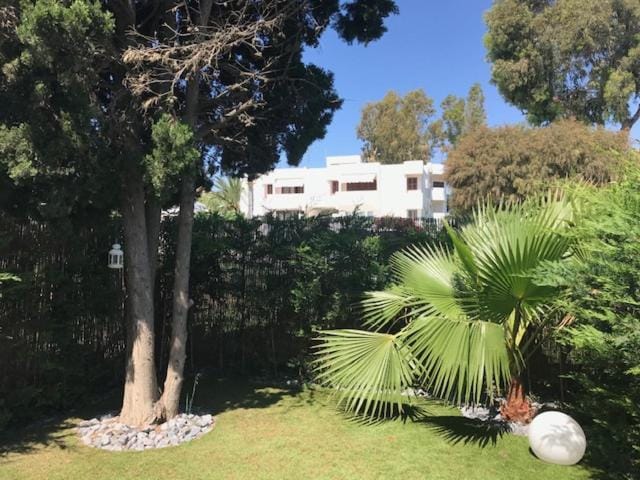 Garden, Garden