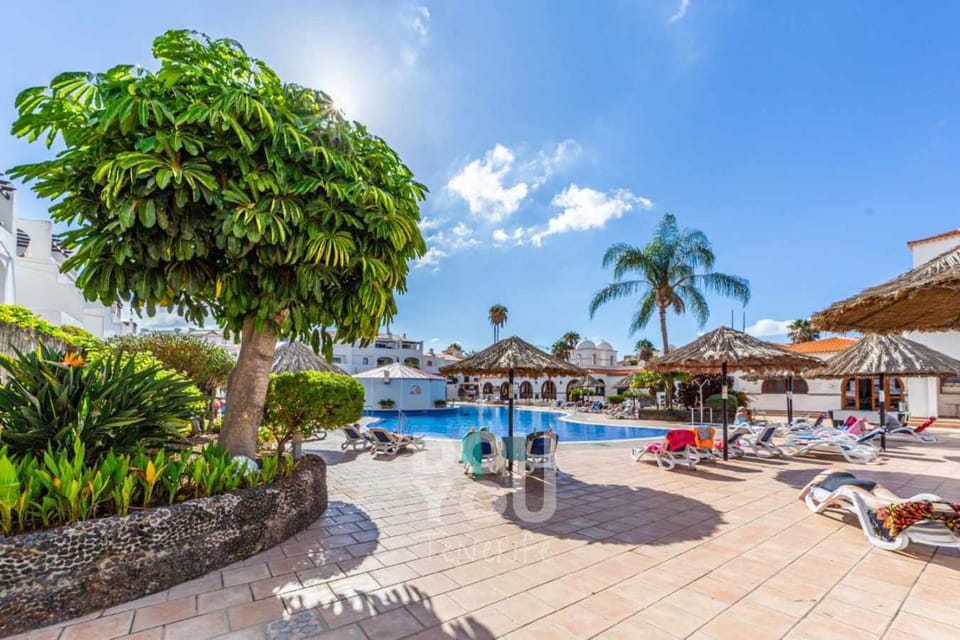 Day, Garden, Pool view, Swimming pool, sunbed