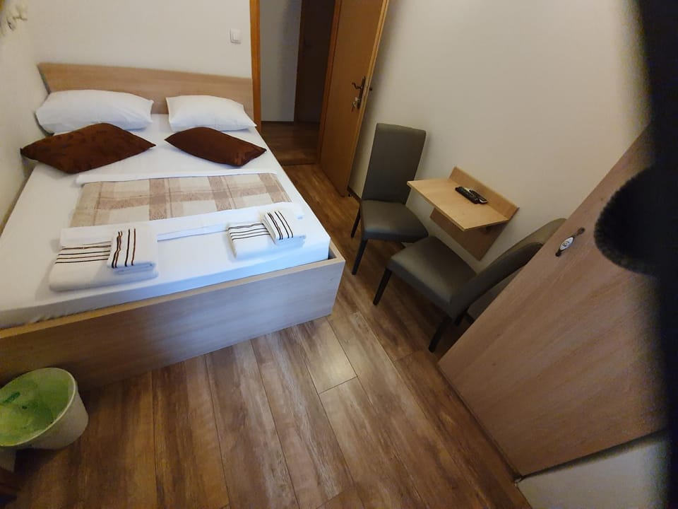 Guesthouse BED 4 YOU Bed and Breakfast in City of Zagreb