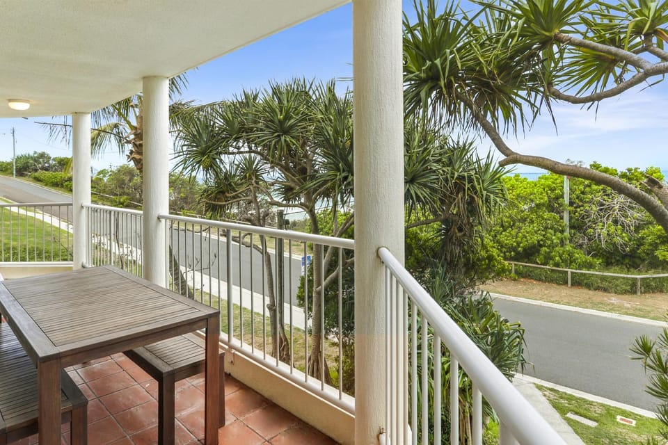 Sun, sand, and surf, Sunrise Beach Apartment in Sunrise Beach