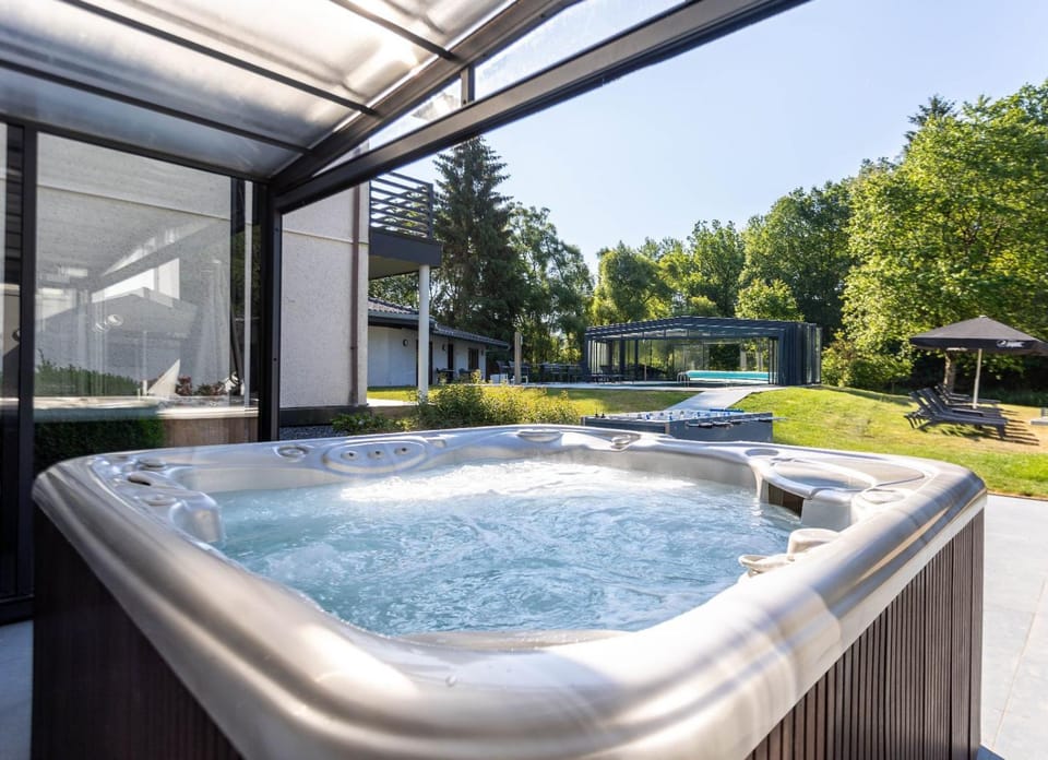 Hot Tub, Spa and wellness centre/facilities, Pool view