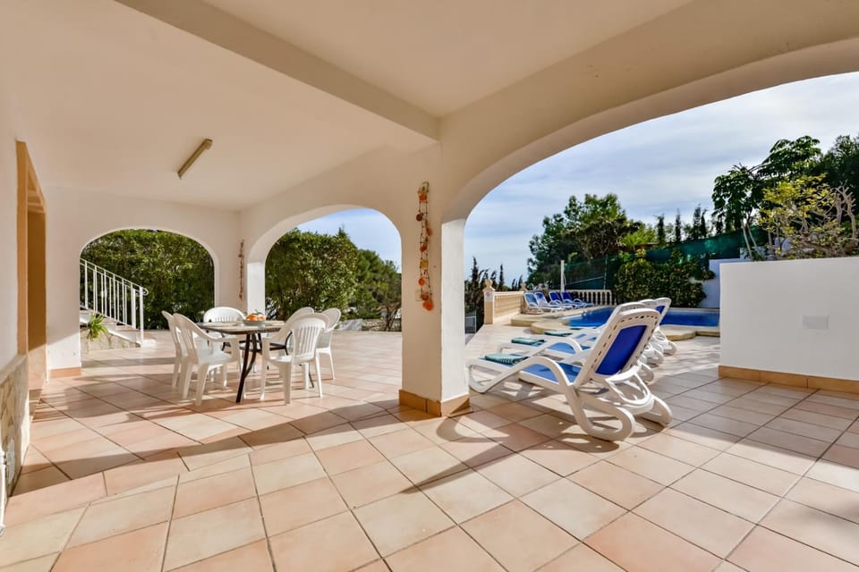 Patio, Seating area, sunbed