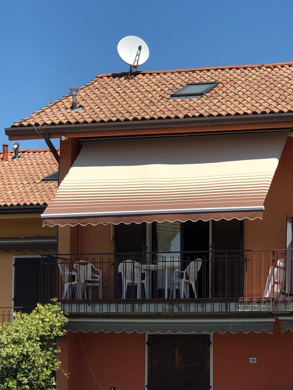 Property building, Balcony/Terrace