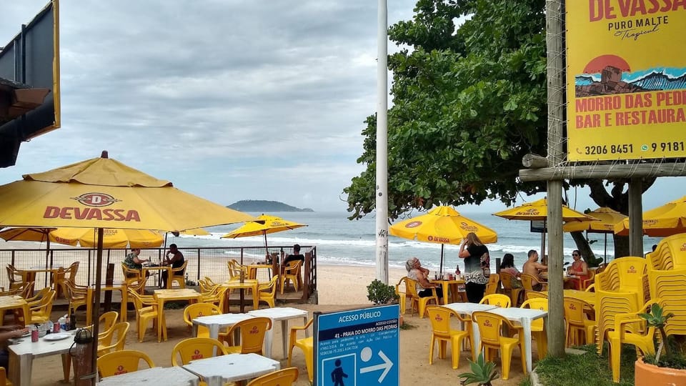 Apto 1 Quarto com Varanda e Estacionamento perto da praia Apartment in Florianopolis