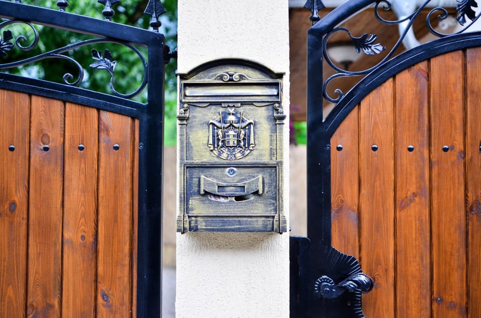 Property building, Facade/entrance
