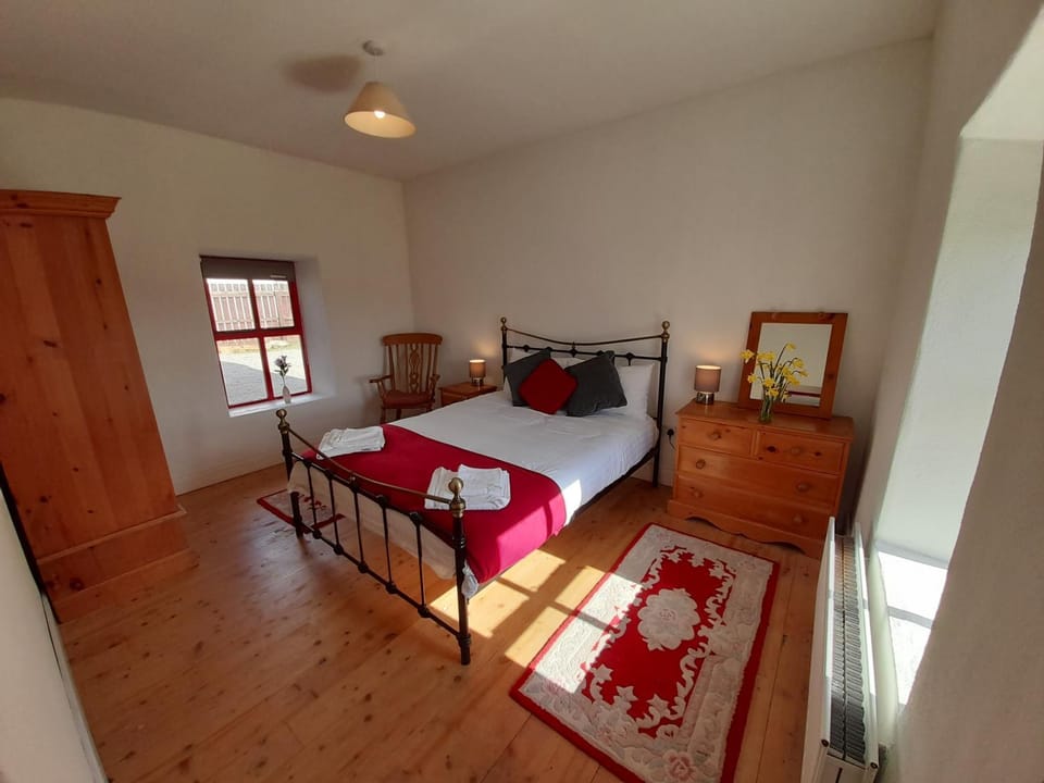 Donegal Thatched Cottage House in County Donegal