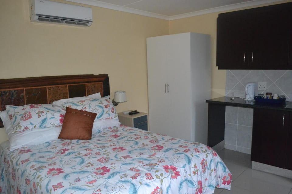 Cycad Lodge Nature lodge in Eastern Cape