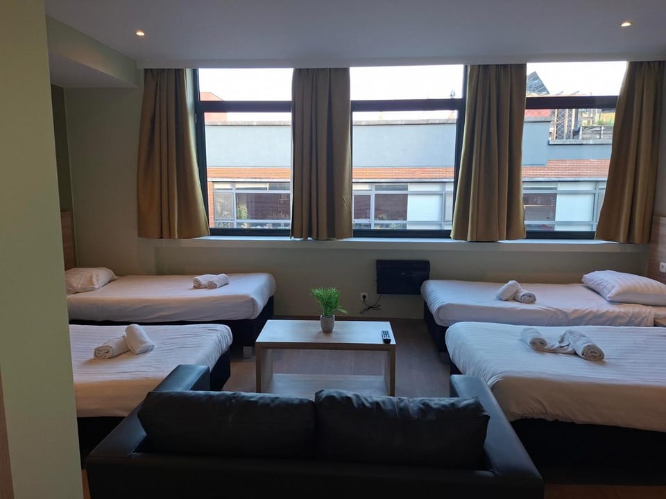 Bed, Photo of the whole room, Seating area, Bedroom, towels
