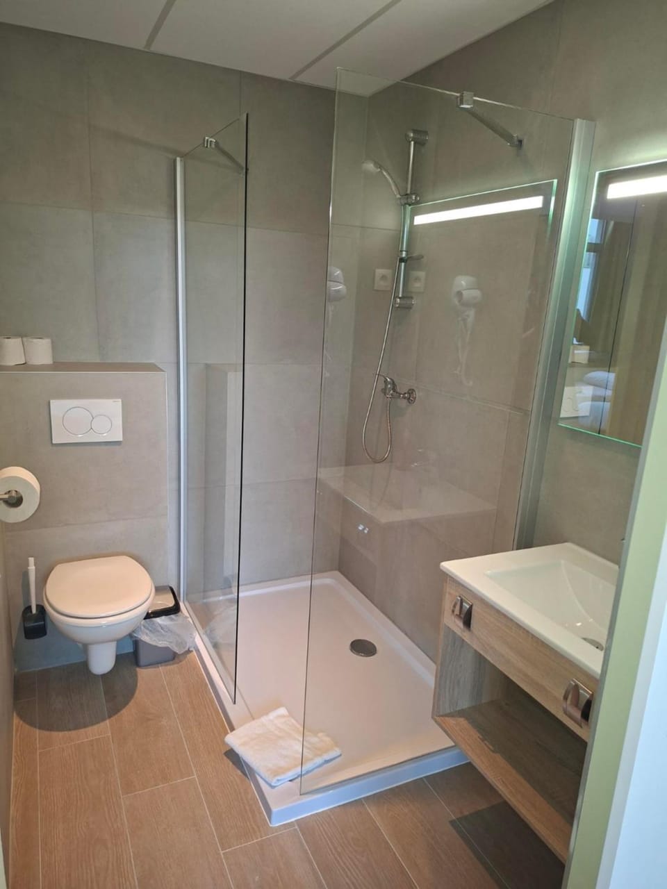 Shower, Toilet, Bathroom