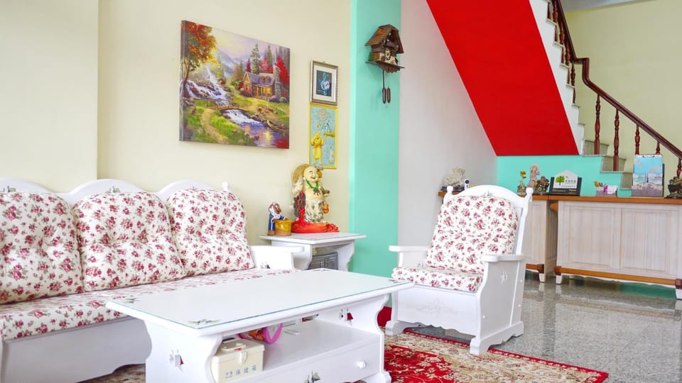 Communal lounge/ TV room