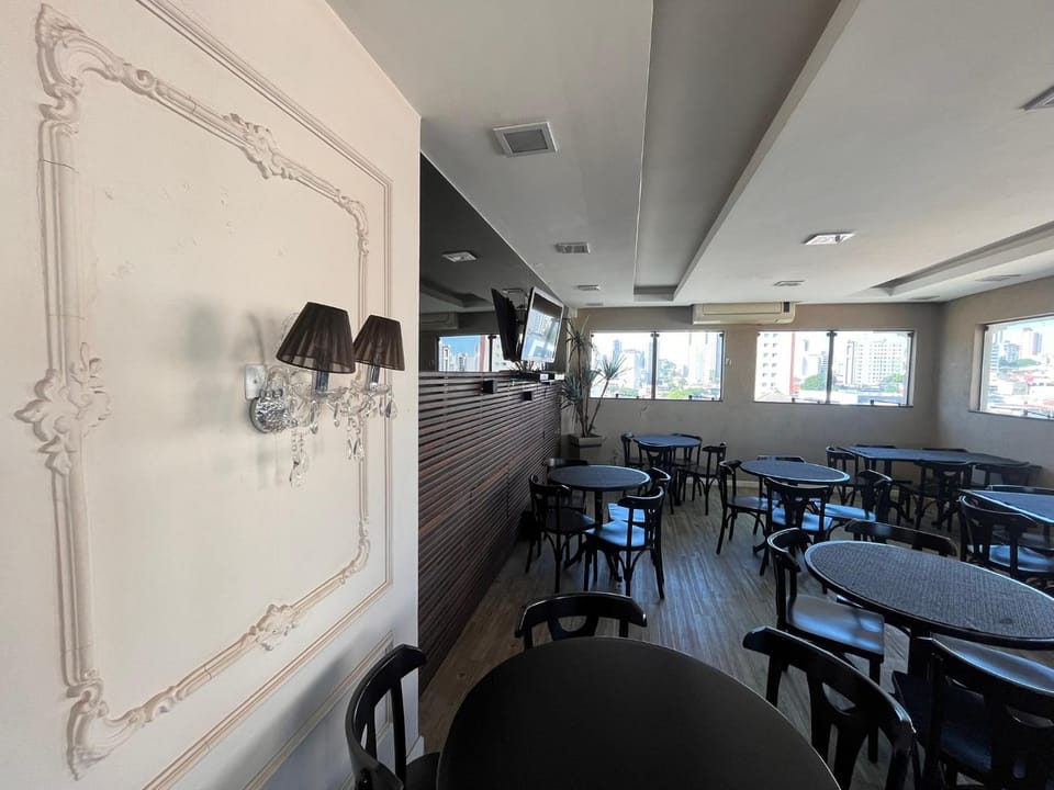 Banquet/Function facilities, Seating area