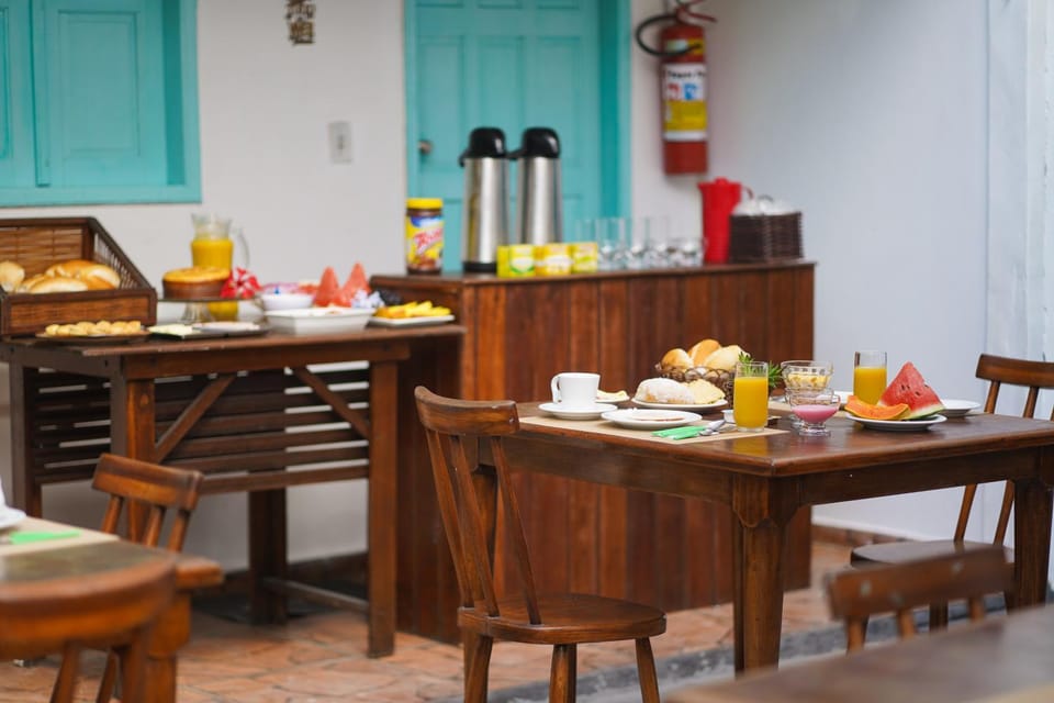 Food and drinks, Breakfast, Continental breakfast, Buffet breakfast