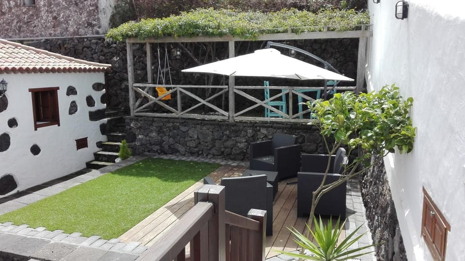 Garden, Balcony/Terrace