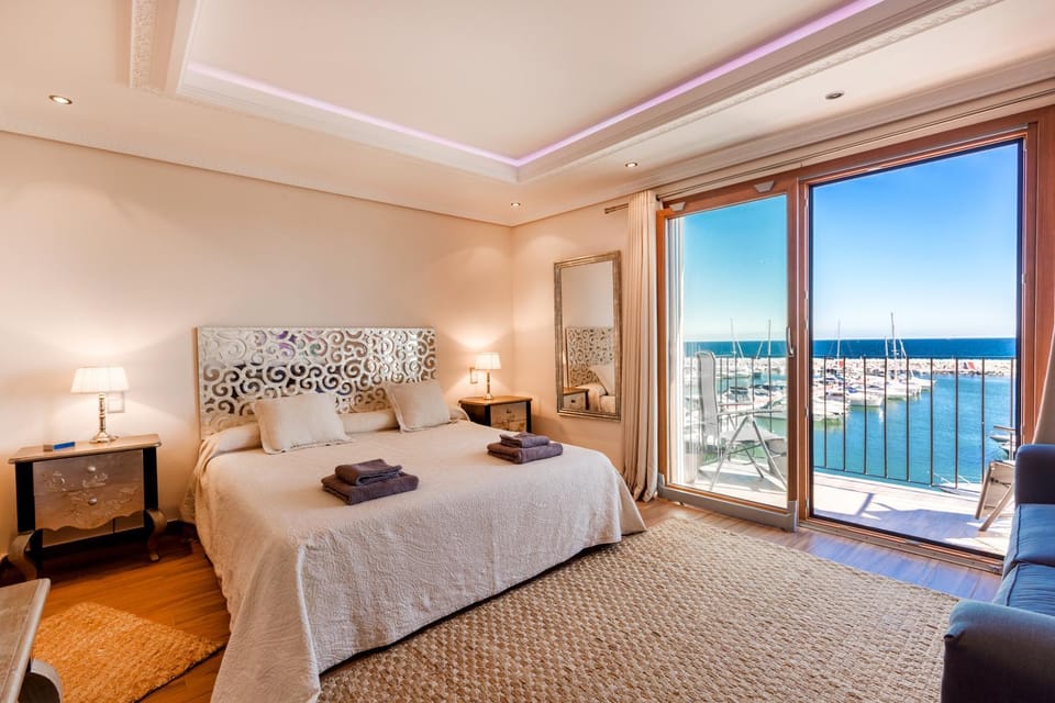 Bed, Seating area, Bedroom, Sea view, Sea view