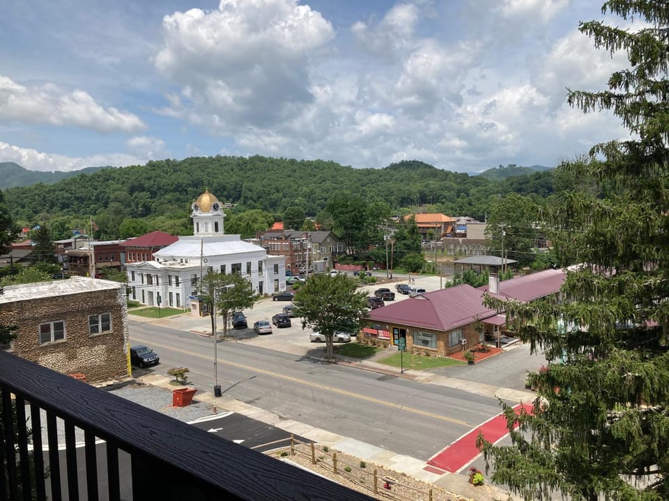 Stonebrook Lodge Bryson City Hotel in Bryson City