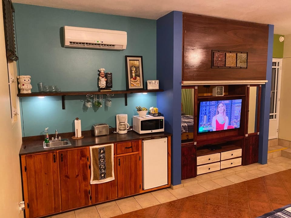 Family Guest House Bed and Breakfast in Isabela