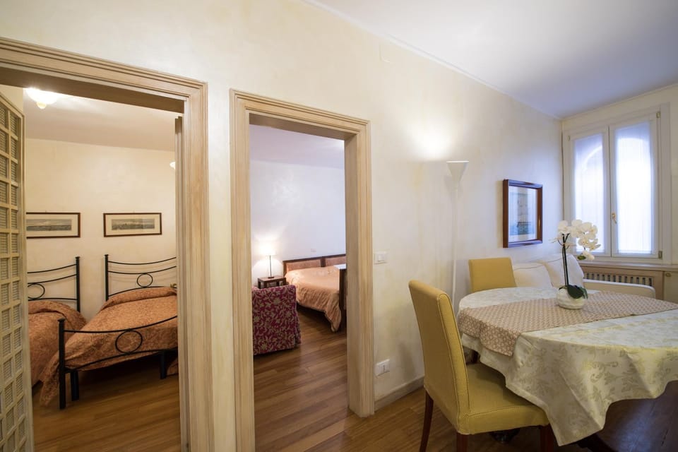 Living room, Dining area, Bedroom
